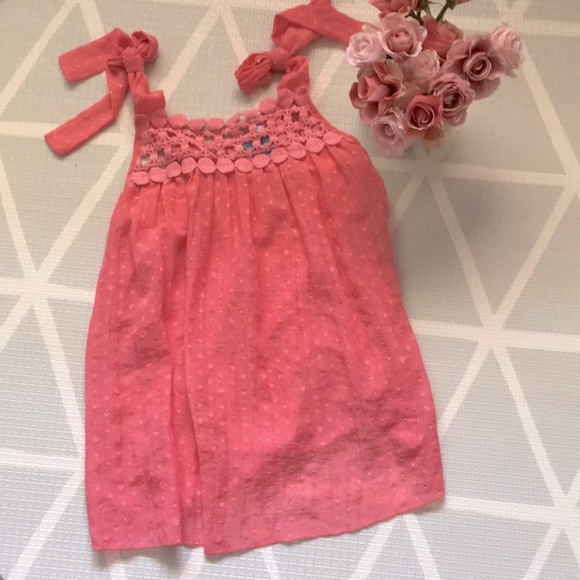 HIP flowy salmon pink top with crochet design on front. Excellent condition. L - Picture 1 of 5
